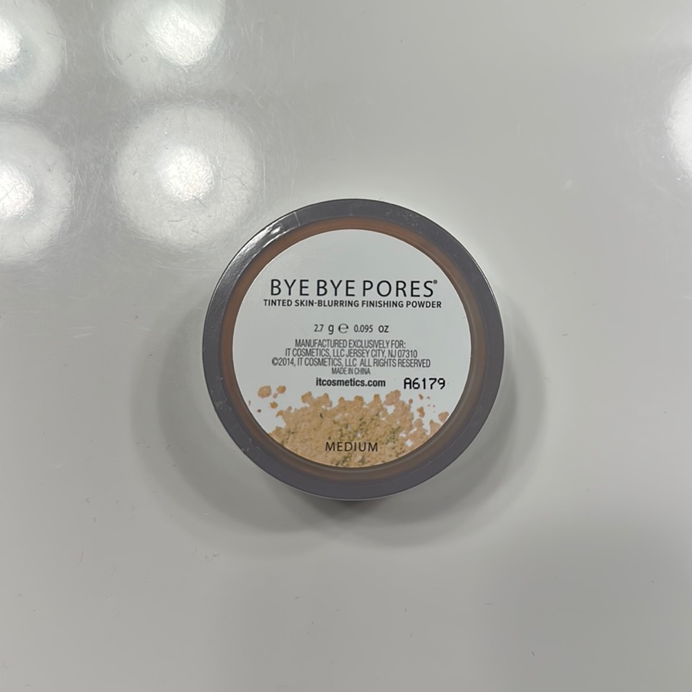 It Cosmetics Bye Bye Pores